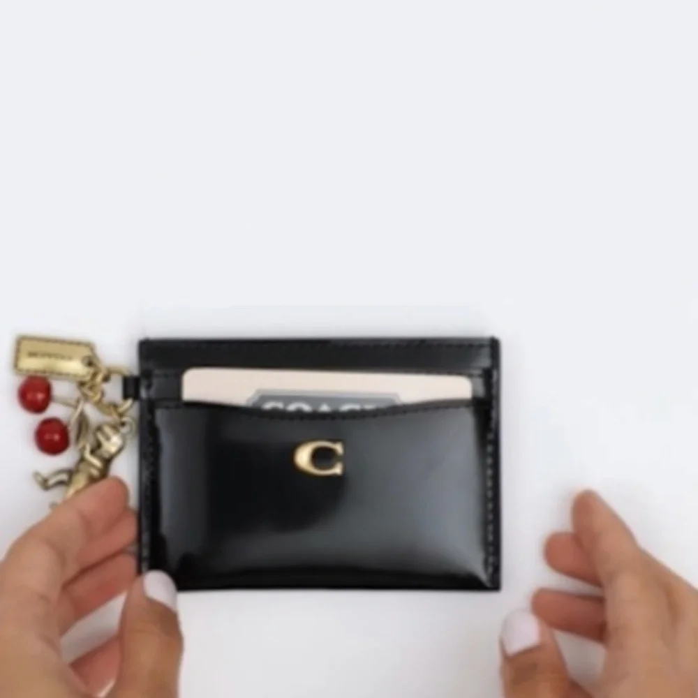 Authentic Coach Essential Card case - Picture 2 of 2